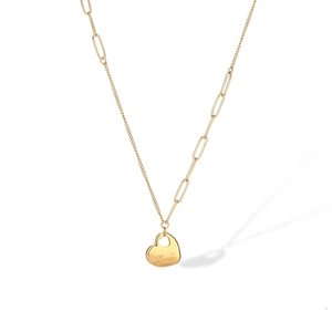 Collier cœur asymétrique doré avec gravure Love et chaîne à maillons de styles variés