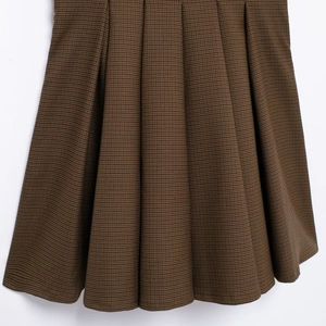 Retro brown plaid pleated camisole dress with textured fabric and slim fit design