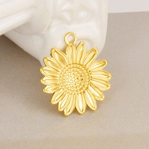 Golden sunflower pendant made of 304 stainless steel for DIY necklace and bracelet jewelry