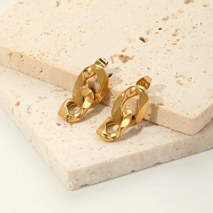 18K gold plated titanium steel irregular geometric figure 8 chain link earrings on stone