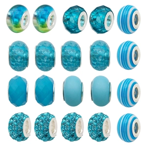 DIY charm set with 20 pieces of blue crystal and glass beads for girls' bracelets