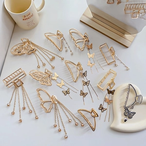 Butterfly Metal Hair Claw Clip Alloy Artificial Pearl Tassel Fringe Hollow Out Elegant Shark Clip Headwear For Women