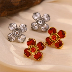 Boucles D'oreilles Fleurs Acier Inoxydable Plaqué Or 18K Coeur Zircon Florale Rétro Bijoux Élégants Pour Femmes