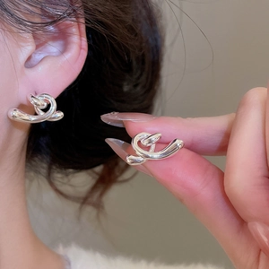 Boucles D'oreilles Puces Noeud Torsadé Minimaliste Bijoux En Métal Géométriques Avec Tige En Argent Pour Femme