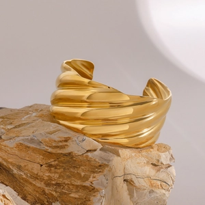 Minimalist 18k gold stainless steel cuff bracelet with polished wavy ripple design