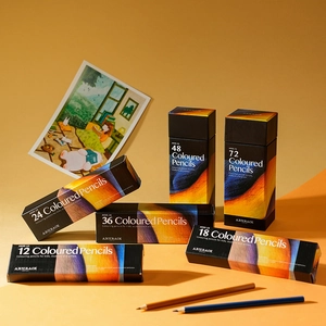 Professional 72-color oil-based colored pencil set in black paper box for artists