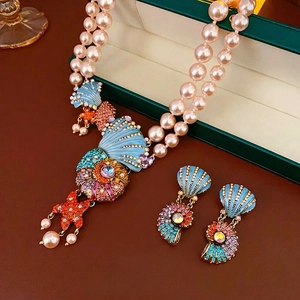 Vintage double-layer pearl necklace and shell earrings set with colorful rhinestones