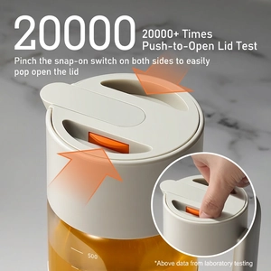 Japanese glass oil bottle with amber body and 500ml scale for precise kitchen storage