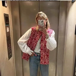 Women Red Floral Quilted Vest Sleeveless Ethnic Style Padded Waistcoat With Frog Buttons Polyester Slim Fit