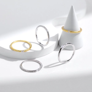 Artistic s925 silver irregular crisscross rings with foil texture and sparkling diamonds