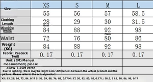 Tableau des tailles détaillé avec mesures pour ensemble veste et mini-jupe