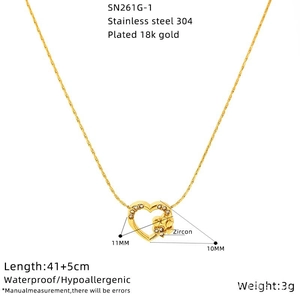 Collana in acciaio inossidabile 304 placcata oro 18K con pendente a cuore e zirconi