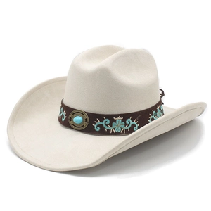 Chapeau de cowboy en daim crème avec ruban ethnique marron et détail en turquoise