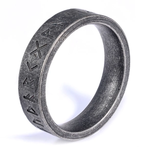 Anello vichingo in acciaio inossidabile retrò con finitura argento e dettagli incisi