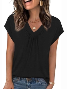 Damen V-Ausschnitt Kurzarm T-Shirt in Schwarz mit eleganten Falten am Kragen