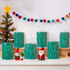 Siliconen mallen set voor kerstkaarsen in groen met rendier- en boomreliëfpatronen
