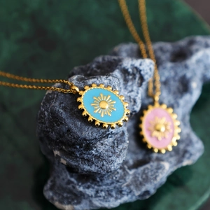 Vintage Oval Sunburst Pendant Necklace Titanium Steel Enamel Bohemian Light Luxury 18K Gold Plated