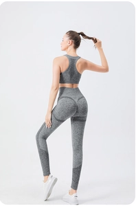 Détail du legging de fitness sans couture avec maille respirante en nid d'abeille