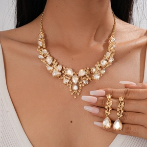 Necklace And Earrings Rhinestone Crystal Waterdrop Flower Alloy Vintage Luxury Wedding Banquet Party Women Jewelry Gold
