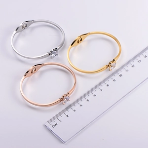 Three-color minimalist titanium steel bangles with square zircon showing inner diameter size