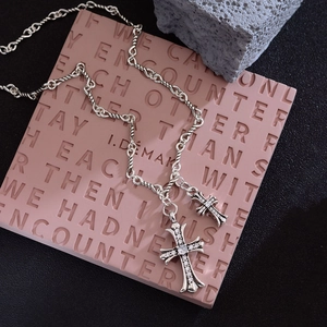 Hip hop silver double cross pendant necklace with sparkling rhinestones on textured stone