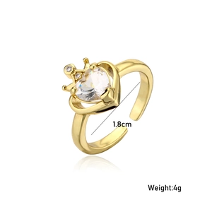 Close-up of golden crown heart ring showing 1.8cm diameter and 4g weight specs