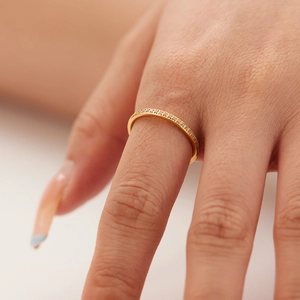 Elegant 18k gold plated titanium steel ring with sparkling round cubic zirconia stones