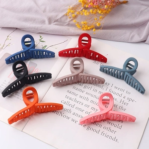 Large Hair Claw Clip Matte Plastic Cross Twist Design Strong Hold Elegant Hairpin Accessory For Women Girls