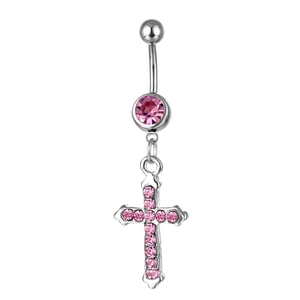 Zilveren navelpiercing met roze edelsteen kruishanger op een witte achtergrond