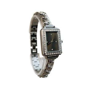 Elegant silver square quartz watch with a diamond-set bezel and chain-style bracelet