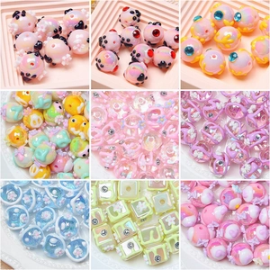 Assortiment de perles acryliques DIY colorées avec motifs floraux et animaux peints