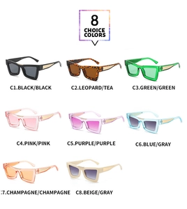 Griglia dettagliata di occhiali da sole squadrati alla moda in otto colori vivaci
