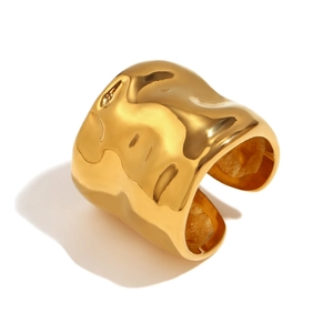 Anello largo in acciaio inossidabile placcato oro 18K con design a onde irregolari aperto