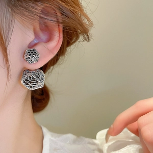 Retro geometric hollow flower earrings with silver needle in vintage silver finish