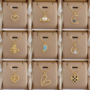 Collier Pendentif En Forme De Cœur En Acier Titane Cuivre Avec Incrustation De Strass Artificiels