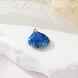 Eleganter blau Muschelanhänger aus 14k Gold mit Meerestextur und goldener Öse für DIY Schmuck