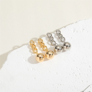 Orecchini a pendente con catena a sfere placcati oro 14K in oro e argento