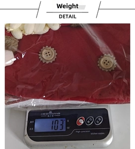 Detailed weight display of thick 3D Santa Christmas stocking in plastic packaging