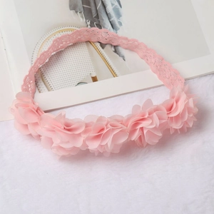 Elastic baby lace headband with five soft pink chiffon flowers and pearl details