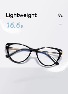 Detailed view of lightweight 16.6g cat-eye glasses frame with golden metal temples