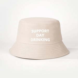 Bob en toile beige avec impression SUPPORT DAY DRINKING pour une protection solaire chic