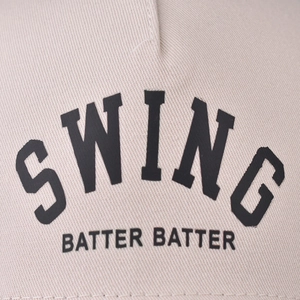 Casquette de baseball en coton beige avec imprimé SWING et lettrage sportif vintage