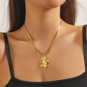 Collier chaîne serpent en acier inoxydable doré avec pendentif fleur perle élégant