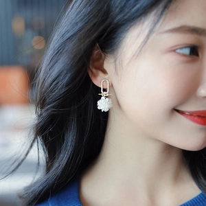 Elegant silver needle drop earrings with diamonds and imitation pearl flower pendant