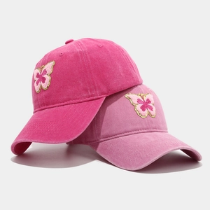 Casquettes de baseball en coton délavé rose avec motif papillon brodé pour femmes chic