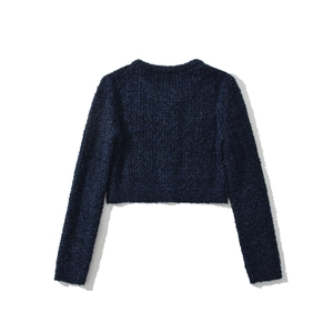 Vista posteriore di un cardigan in maglia blu intenso con maniche lunghe e taglio corto