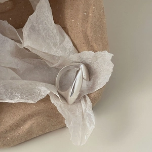 Minimalist S925 sterling silver open ring with irregular organic flow design and mirror finish