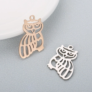 Hollow owl pendants in gold and silver finish made of high quality stainless steel