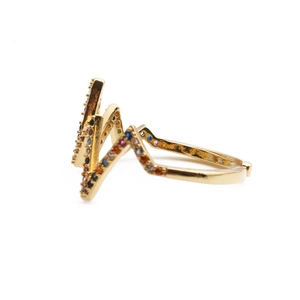 Creative wave-shaped gold ring featuring multi-colored cubic zirconia inlay design