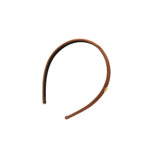 Serre-tête élégant en tissu floqué marron pour femme avec accent en métal doré sur blanc